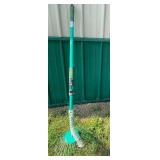Garden Grabber Fruit Picker and Craftsman Convertible Weedwacker/Trimmer (tested/powers on)