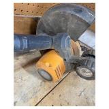 Worx Trimmer/Edger w/ Charger, Battery and String - Tested/Powers On