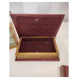 VINTAGE CIGAR BOX WITH ANTIQUE WOODEN BOX DESIGNED TO LOOK LIKE A BOOK AND WOOD BOX PEN HOLDER VINTAGE CIGAR BOX WITH ANTIQUE WOODEN BOX DESIGNED TO LOOK LIKE A BOOK AND WOOD BOX PEN HOLDER
