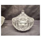 3-5" Clear PRESSED GLASS CANDY DISHES WITH LIDS AND 1-2.5" CLEAR PRESSED GLASS DISH W/LID 3-5" Clear PRESSED GLASS CANDY DISHES WITH LIDS AND 1-2.5" CLEAR PRESSED GLASS DISH W/LID