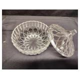 3-5" Clear PRESSED GLASS CANDY DISHES WITH LIDS AND 1-2.5" CLEAR PRESSED GLASS DISH W/LID 3-5" Clear PRESSED GLASS CANDY DISHES WITH LIDS AND 1-2.5" CLEAR PRESSED GLASS DISH W/LID