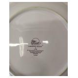 SET OF 6 INTERNATIONAL TABLE WORKS PLATES SET OF 6 INTERNATIONAL TABLE WORKS PLATES