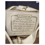 COACH SIGNATURE SHOULDER BAG COACH SIGNATURE SHOULDER BAG