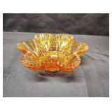 VINTAGE FENTON DAISY AND BUTTON AMBER GLASS BOWL VINTAGE FENTON DAISY AND BUTTON AMBER GLASS BOWL
