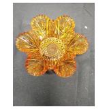 VINTAGE FENTON DAISY AND BUTTON AMBER GLASS BOWL VINTAGE FENTON DAISY AND BUTTON AMBER GLASS BOWL