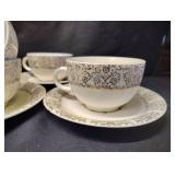 NORLIN 22 K-GOLD FLORAL PATTERN TEACUPS AND SAUCERS NORLIN 22 K-GOLD FLORAL PATTERN TEACUPS AND SAUCERS