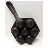 Cast Iron 7-Cup Gem Pan Cast Iron 7-Cup Gem Pan