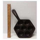 Cast Iron 7-Cup Gem Pan Cast Iron 7-Cup Gem Pan
