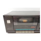 Technics RS-D550W Double Cassette Deck, No Cord. Technics RS-D550W Double Cassette Deck, No Cord.