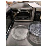 19 in. 0.9 cu. ft. 900-Watt Countertop Microwave Oven in Stainless Steel with Convection and Air Fry