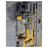 DeWalt DW9116 7.2V-18V NiCd Battery Charger with Case