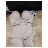 Wacoal Red Carpet Strapless Shaping Bodybriefer 801219 - Retail: $191 Wacoal Red Carpet Strapless Shaping Bodybriefer 801219 - Retail: $191