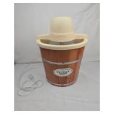 Nostalgia Old-Fashioned Wood Barrel Ice Cream Maker Nostalgia Old-Fashioned Wood Barrel Ice Cream Maker