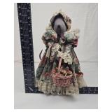 Decorative Mouse Figurine with Floral Dress Decorative Mouse Figurine with Floral Dress