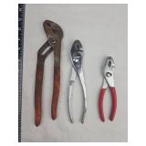 Mixed Lot of Workshop Pliers and Wrenches Mixed Lot of Workshop Pliers and Wrenches