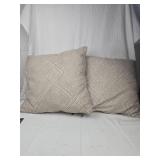 Pier 1 Geometric Pattern Throw Pillows 20x20 Pier 1 Geometric Pattern Throw Pillows 20x20