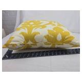 Modern Decorative Throw Pillow Set Modern Decorative Throw Pillow Set