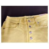 New Universal Thread Yellow Denim Shorts