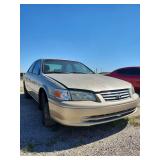 2000 Toyota Camry LE - CHAMPAGNE