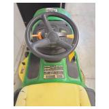John Deere D130 Riding Lawn Tractor - NEEDS WORK