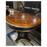 Traditional Round Pedestal Side Table