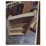 Kapaln Display Shelf Unit