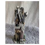 Halloween Ceramic Decorative Set - Haunted House and Witch Halloween Ceramic Decorative Set - Haunted House and Witch