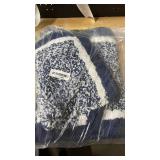 Blue/White Bathroom Rug (20x29") - Retail: $45 Blue/White Bathroom Rug (20x29") - Retail: $45