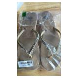 Reef Stargazer Womens Beach Flip Flop, Super Lightweight and Soft Footbed, Thin Glitter Strap, Gemstone, 10 - Retail: $25 Reef Stargazer Womens Beach Flip Flop, Super Lightweight and Soft Footbed, Thin Glitter Strap, Gemstone, 10 - Retail: $25