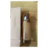 Charlotte Tilbury Hollywood Flawless Filter Face Foundation Primer and Highlight - 1 oz Full Size (Shade 3) Charlotte Tilbury Hollywood Flawless Filter Face Foundation Primer and Highlight - 1 oz Full Size (Shade 3)