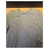 CRZ YOGA Cloudweight Workout Tops for Women Lightweight Athletic Short Sleeve Shirts Gym Running Side Slit T-Shirts Silver Gray Large - Retail: $24 CRZ YOGA Cloudweight Workout Tops for Women Lightweight Athletic Short Sleeve Shirts Gym Running Side Slit T-Shirts Silver Gray Large - Retail: $24