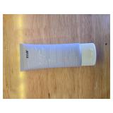 Tobcharm Back and Butt Acne Treatment Cream 100ml - Retail: $15 Tobcharm Back and Butt Acne Treatment Cream 100ml - Retail: $15