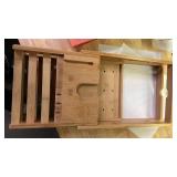 Yirilan Bamboo Bathtub Tray, Expandable Bathroom Tray, Waterproof Tray Caddy Yirilan Bamboo Bathtub Tray, Expandable Bathroom Tray, Waterproof Tray Caddy