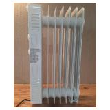 Mainstays 1500W Mechanical Oil Filled Electric Radiant Space Heater, White, WSH07O2AWW