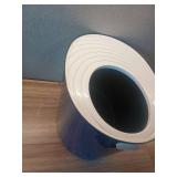 Lishi Stylish Curved Cat Litter Box with Scoop - Large Size, Dog-Proof and Privacy Ensured