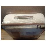 Harbor House Crystal Beach 4-Piece Comforter Set  White  King - Retail: $220