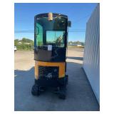 (Unused)- Vicsec -New Mini Excavator 1.0TColor: (Yellow & Black)VC13C