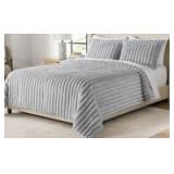 Members Mark Faux Fur 3 Piece Comforter Set,King,Gray. - Retail: $60