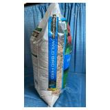 Pennington Wild Bird Food With Cherry Flavor, Added Vitamins and Minerals - Retail: $27