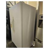 Kenmore Side-by-Side Refrigerator with Water Dispenser - Retail: $250