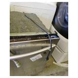 Samsung Stainless Steel Built-in Dishwasher - Retail: $399