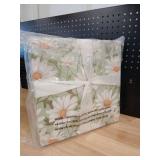 Berkshire Velvetsoft Throw  60 x 80 inches. Daisy - Retail: $24