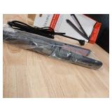 Remington 1â Flat Iron with Anti-Static Technology  S5500G - Retail: $84