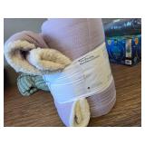 $50 F/Q Faux Shearling Reversible Comforter Light Purple - OEKO-TEX