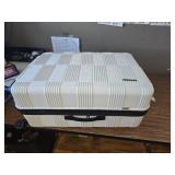 $140 American Tourister NXT Large Checked Spinner Suitcase