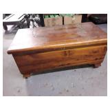 Vintage Lane Cedar Chest with Moth Protection