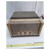 Vintage Steelman High Fidelity Record Player Model 2-2231, does not power on.