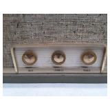 Vintage Steelman High Fidelity Record Player Model 2-2231, does not power on.