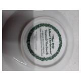 Vintage Santa Claus Figurine and Collector Plate Set