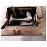 Antique Singer Sewing Machine, foot Powered, no belt